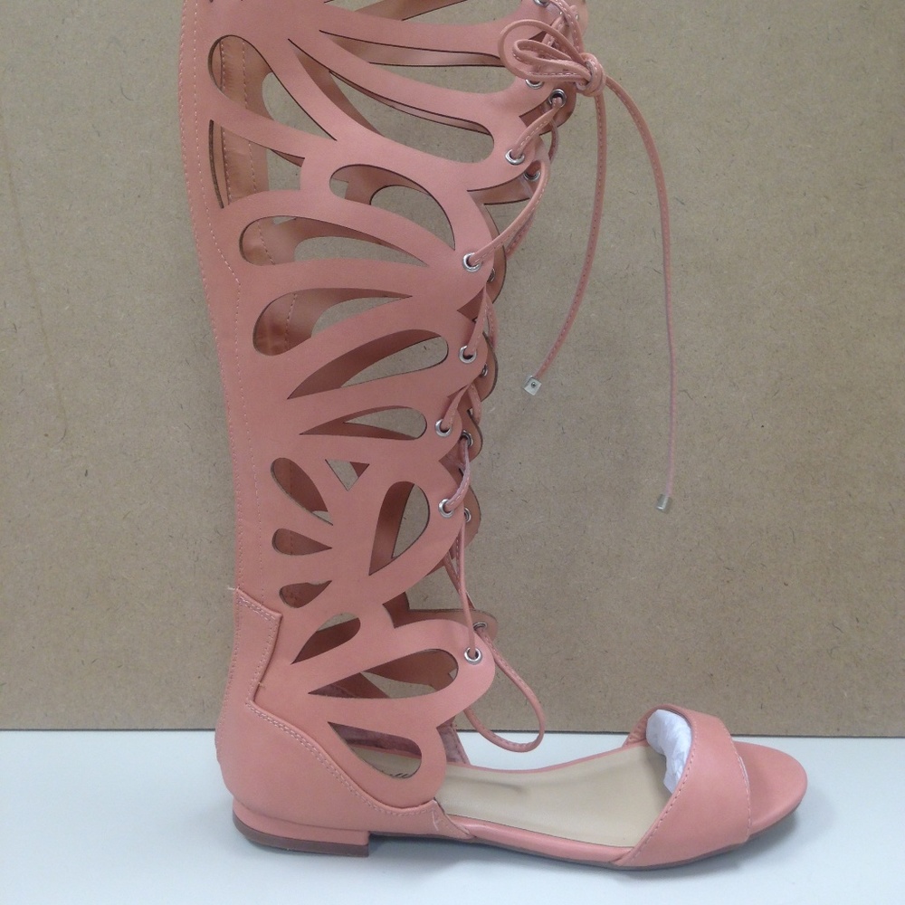 Brand New Women's Butterfly  Flat Sandal